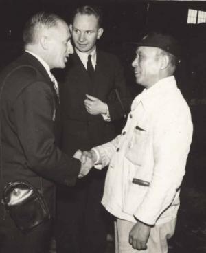 Gil Duthie being warmly received by Prime Minister Ichiro Hatoyama. 1955
Pic Courtesy of Mike Brown