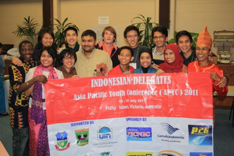 The Indonesian delegation with other APYC participants. (Photo by Francis Deng)